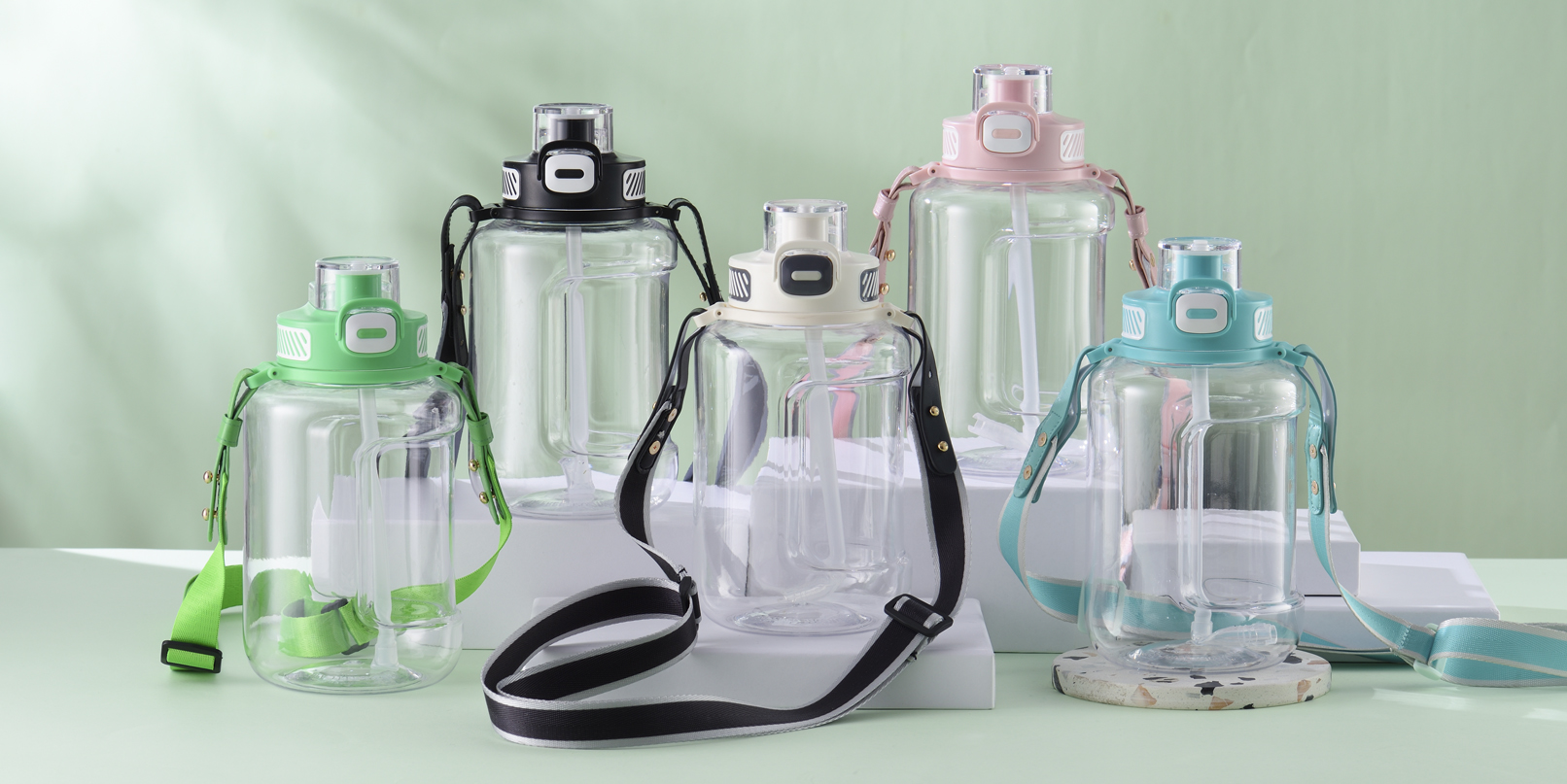 Botellas de agua de plástico